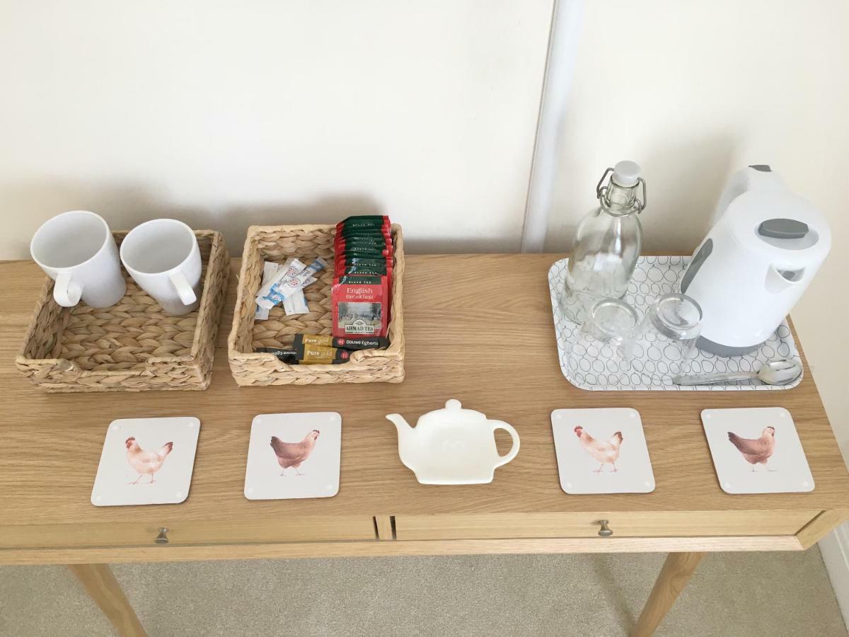 1 Ashford Road Guesthouse Redhill  ภายนอก รูปภาพ